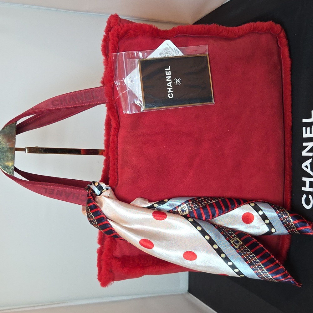 Chanel Red Shearling & Suede Large size Tote 1998 Ltd Winter Capsule collectable